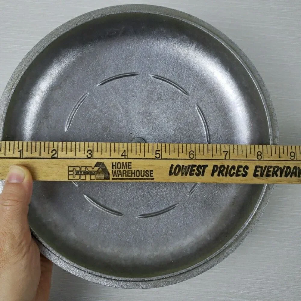 Vintage Club Cookware 8.5